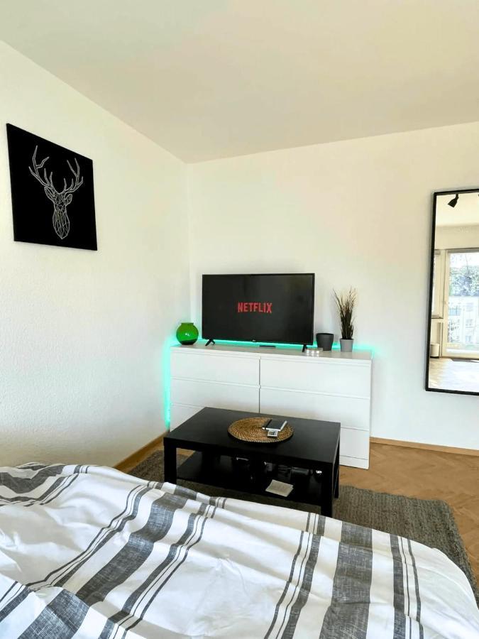 Cozy Apartment With Kitchen + Balcony New! Essen Luaran gambar