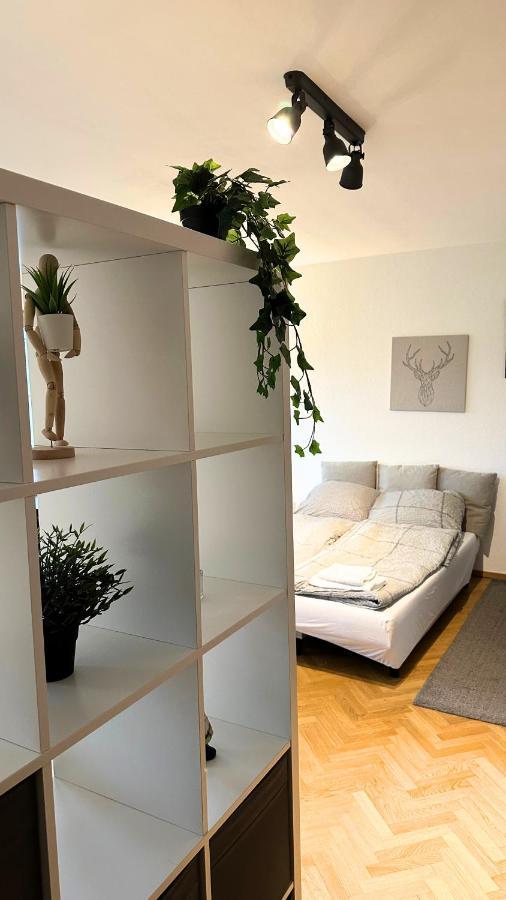 Cozy Apartment With Kitchen + Balcony New! Essen Luaran gambar